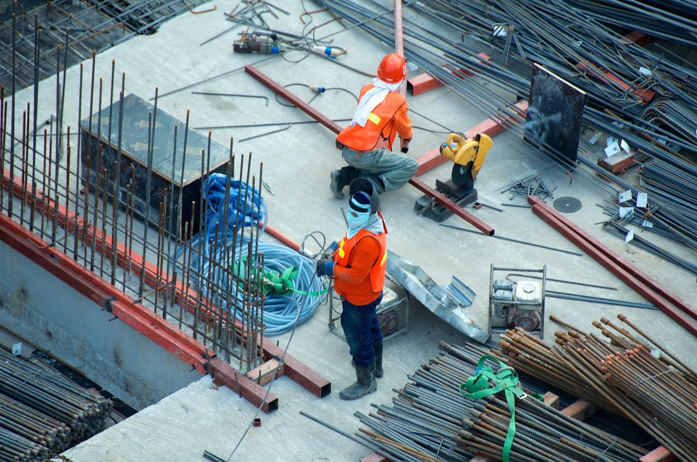 Contractor on site — general liability vs. workers’ comp for businesses